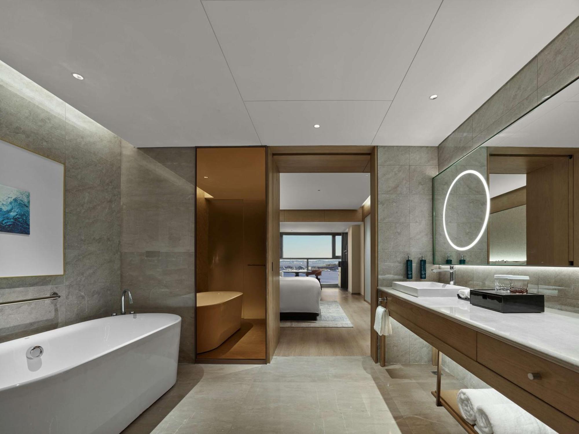 Doubletree By Hilton เวยไห่ ภายนอก รูปภาพ